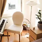 Room \'Mozart\' In A Shared Apartment